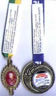 2005/28/Ago – Corrida dos Fortes - Medalhas da Classificação Geral e da Categoria por Idade - Guarujá / SP 